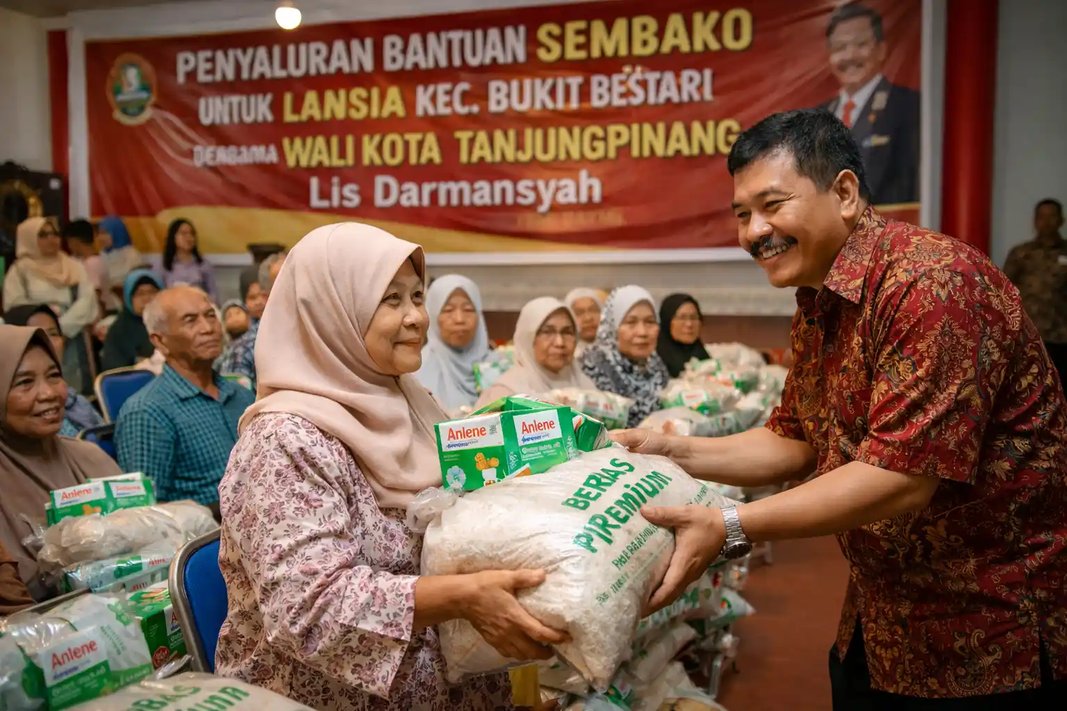 Bantuan Sembako Lansia Tanjungpinang Disalurkan Pemko